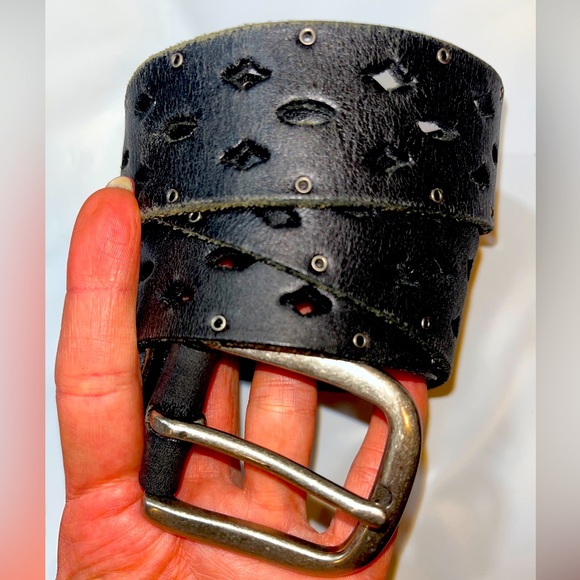 BASS Black LEATHER Cut Outs 1.5” Belt Silver SQUARE Buckle 39” Long medium boho - Picture 1 of 15